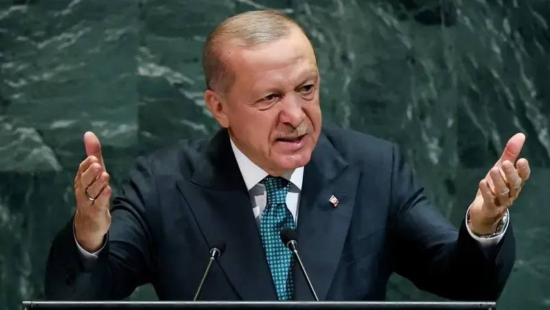 إردوغان: لن أسمح بتفتيت سوريا